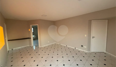 Apartamento à venda com 3 quartos, sendo 1 suíte, em Quarta Parada, São Paulo, SP