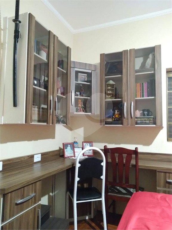 Casa + salão comercial na Vila Vista Alegre