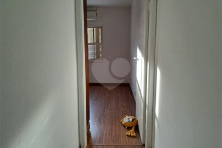 Sobrado à venda com 3 quartos em Campo Belo, São Paulo, SP
