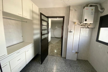 Apartamento com 4 dormitórios , sendo 1 suíte , 2 vagas , à venda na Moóca.