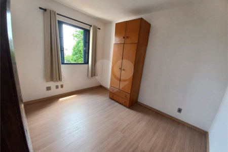 Apartamento no Condomínio Jardim Europa.