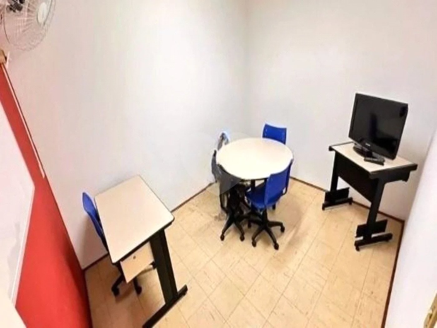 Prédio comercial com 322m², 8 salas, 3 banheiros, à venda no bairro Santo Antônio, São Caetano do Sul