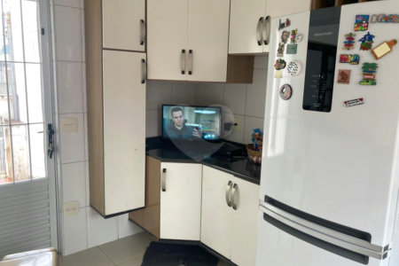 Excelente Sobrado à venda no Planalto - 5 Quartos/4 Suítes/2 Vagas na garagem