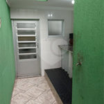Sobrado à venda com 212 m², 2 quartos (suítes), 3 banheiros e 2 vagas de garagem, em São Caetano do Sul
