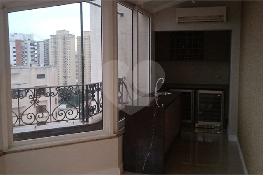 Duplex à venda com 7 quartos, sendo 5 suítes, em Anália Franco, São Paulo, SP