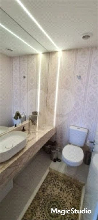 Apartamento com 105m² , 2 dormitórios , sendo 2 suítes , 2 vagas , à venda no Brás.