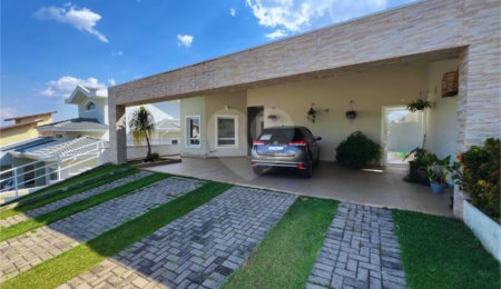 Casa à venda com 5 quartos, sendo 3 suítes,  no condomínio Delle Stelle, Louveira - SP
