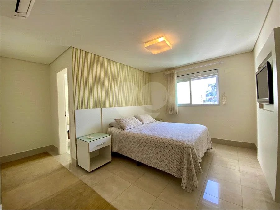 Apartamento à venda com 4 suítes em Riviera de São Lourenço, Bertioga, SP