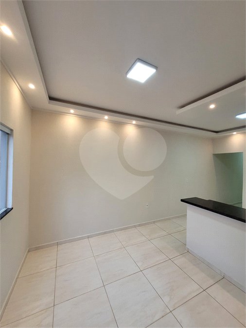 SUA CASA NOVA ESPERA POR VOCÊ!