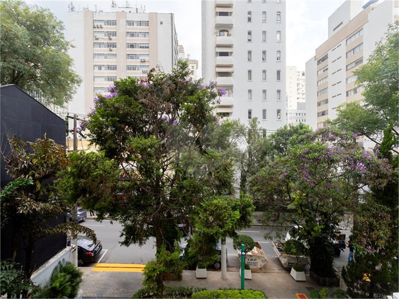 Apartamento a venda nos Jardins 262 m2, 3 suites e 3 vagas