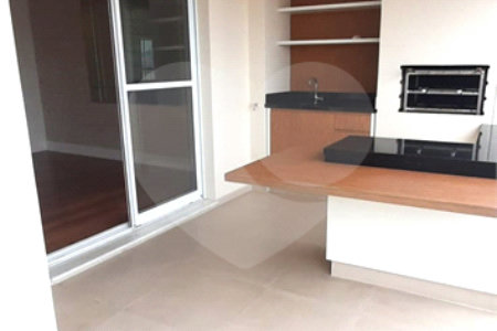 Apartamento Alto Padrão de 176m² na Aclimação — São Paulo/SP