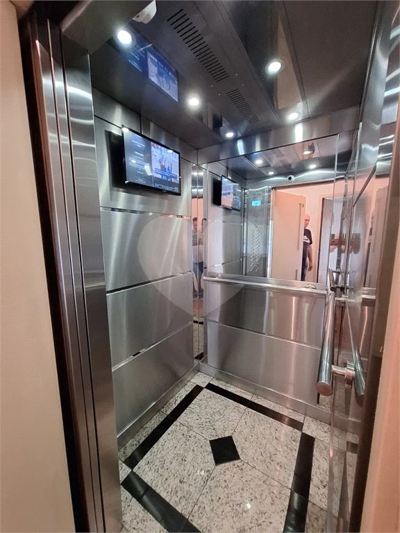 Apartamento com 130 m² , Bairro Saúde