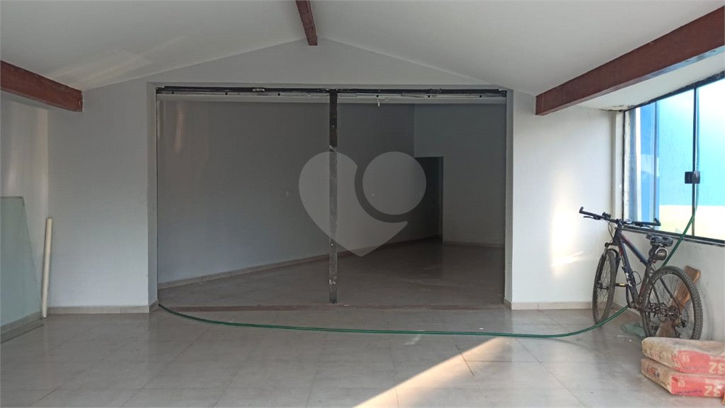 Salão 110m² comercial na Lucas Nogueira Garcez - Atibaia- SP
