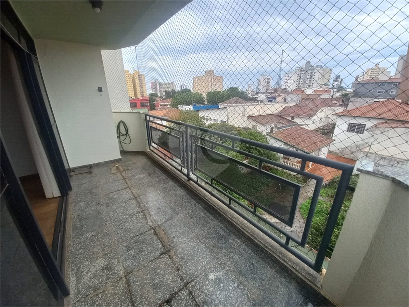 Apartamento para venda ou locação no Ed. Alexandre Previero