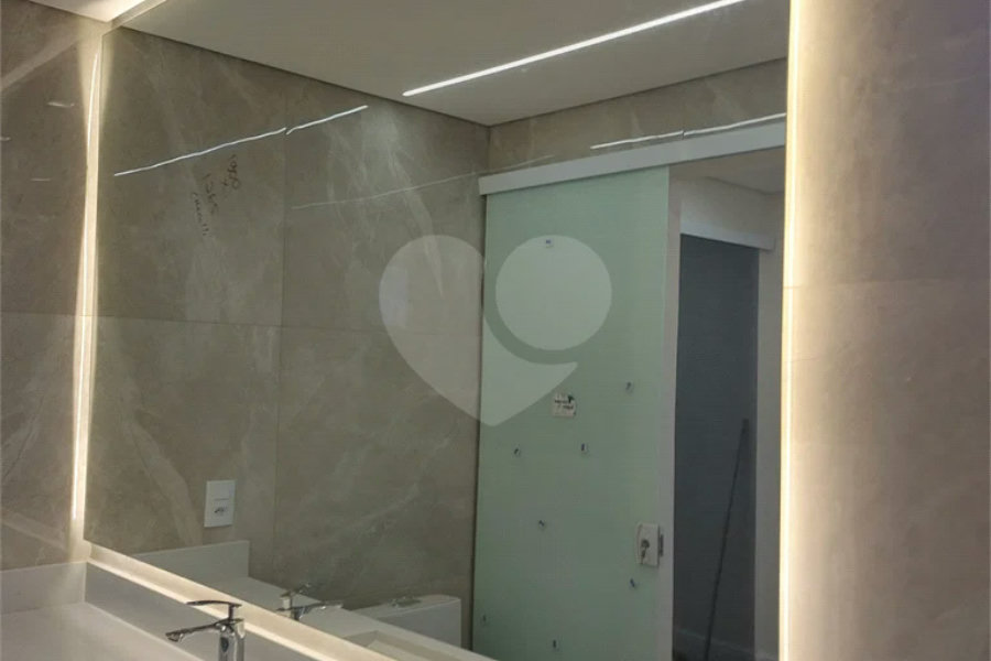 Sobrado recém-construído com 3 dormitórios em condomínio fechado em Piracicaba-SP.