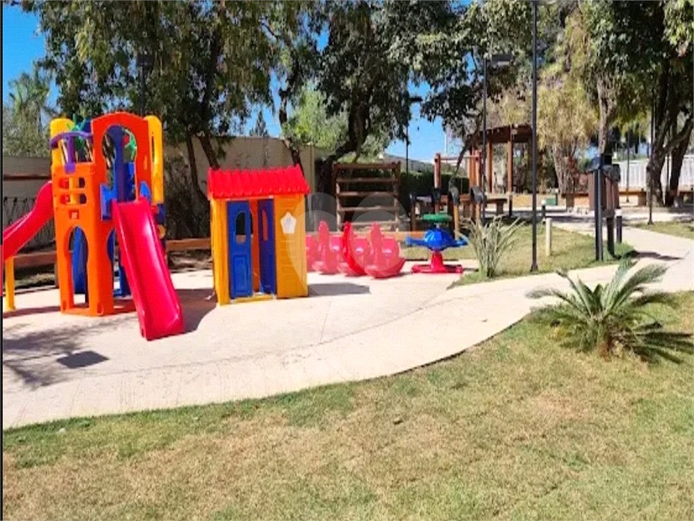 Apartamento à Venda – Condomínio Vila Verde Sabará 3 dormitórios 1 suíte.