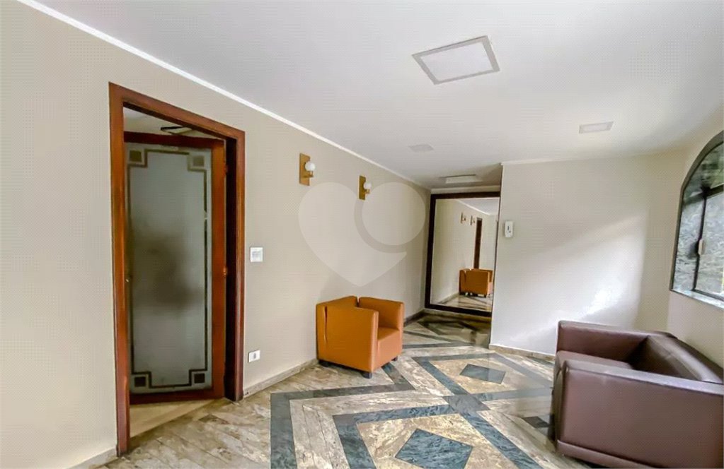 Apartamento na Região do Anália Franco Próximo ao Shopping com 3 Dormitórios sendo 1 Suíte e 2 Vagas de Garagem