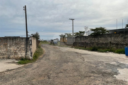 Área de terra a Venda na Margem da Rodovia Washington Luiz KM/230 - São Carlos/SP