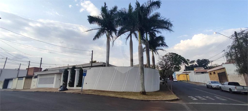 Casa para venda na Vila Carmem
