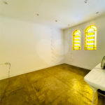 Linda casa com 600 m² e 6 vagas de garagem à venda próximo ao metrô Ana Rosa!!