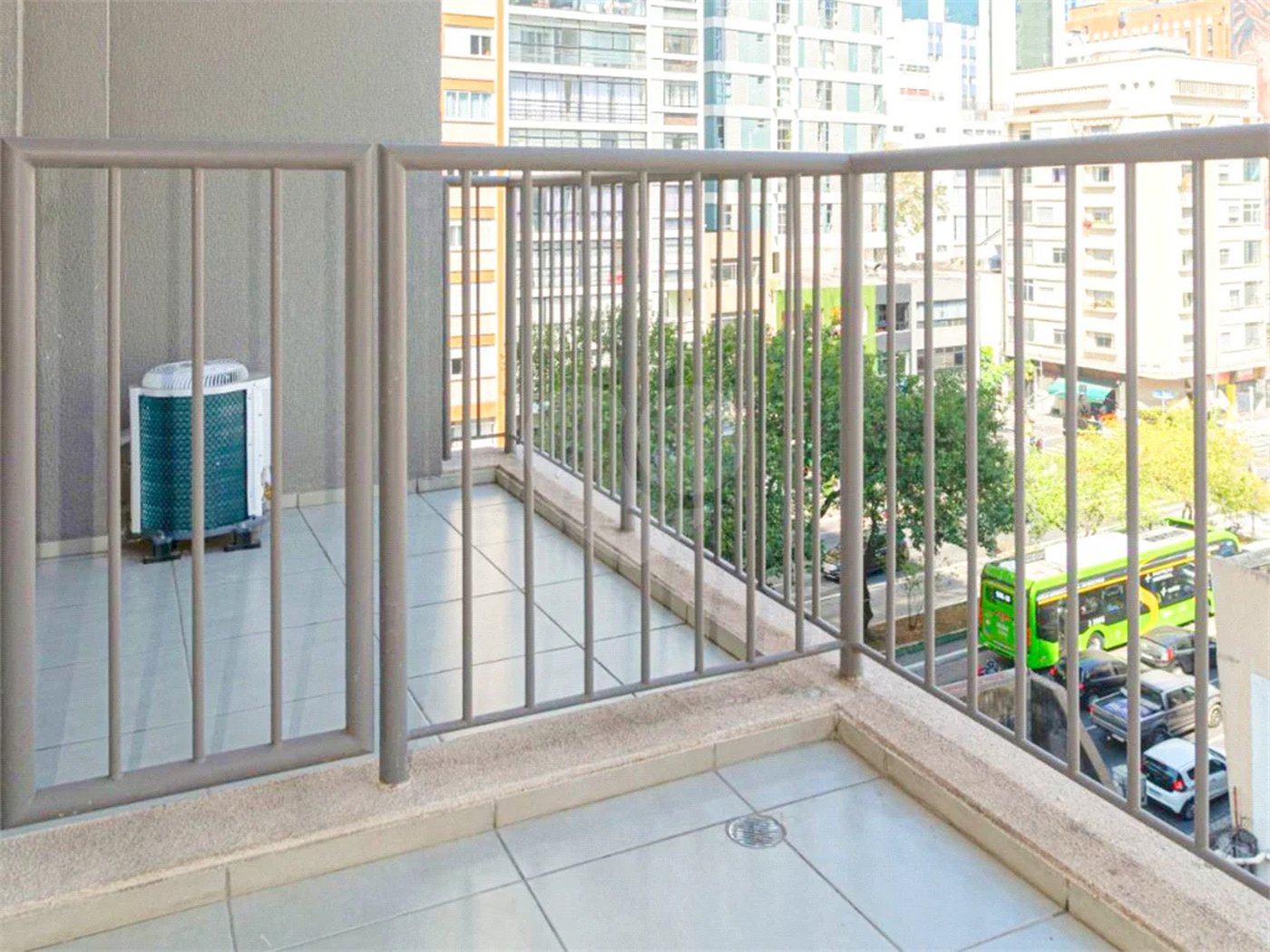 Apartamento - Prox Paulista - 1 quarto - varanda - 1 banheiro - sem garagem