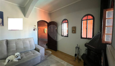 Casa à venda com 3 quartos, sendo 1 suíte,  em Jardim Paris, São Paulo, SP