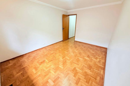 Casa à venda com 3 quartos, sendo 1 suíte,  em Jardim Olympia, São Paulo, SP