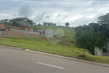 Terreno à venda no Residencial Campo de Toscana Vinhedo/SP