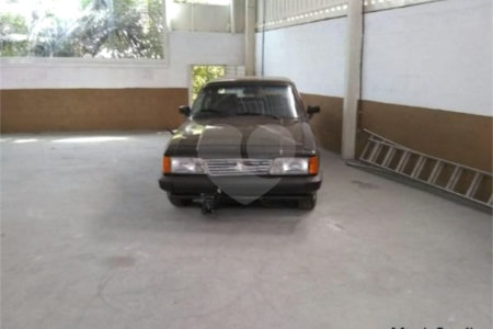 Casa com 400m², 2 dormitórios, 2 vagas de garagem, à venda na Vila Matilde.