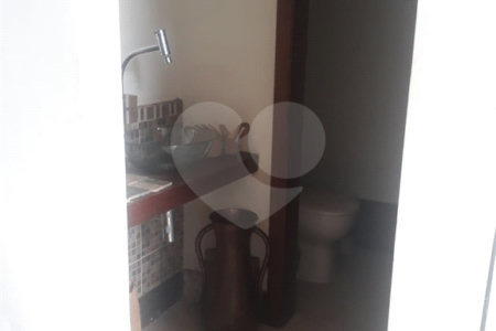 Sobrado à Venda no Condomínio Picollo Villagio com mobilha