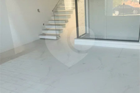 Residência completa com 3 quartos, suíte e área gourmet