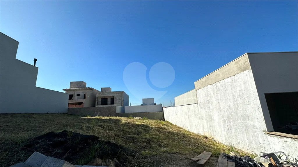 Terreno à venda no bairro Ondinhas, Condomínio Soleil em Piracicaba/SP.