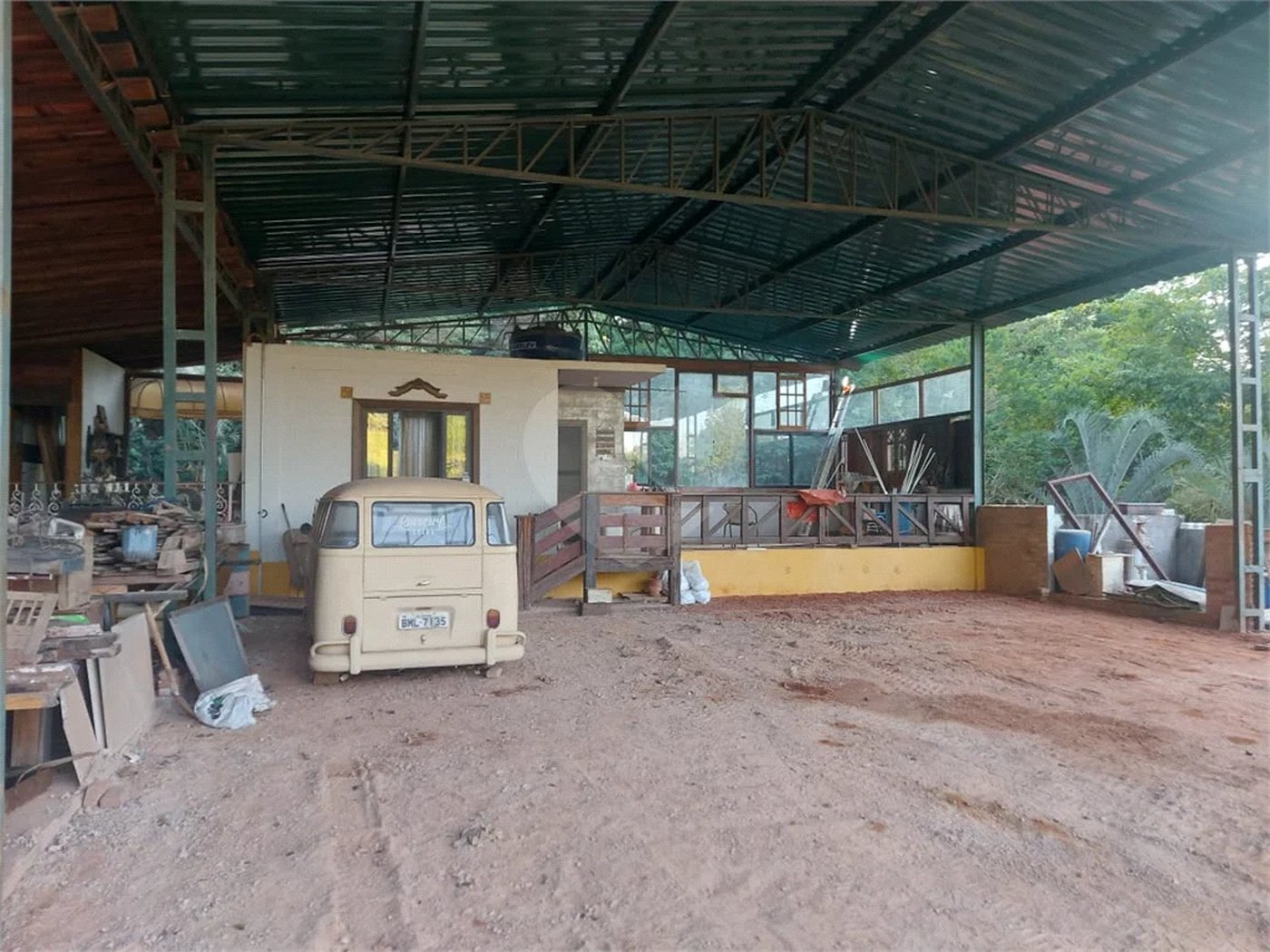 Locação de barracões para Armazenamento" área total de 6000mts - Bairro Abadia - Louveira SP