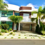 Indaiatuba - Casa no Condomínio Amstalden - Sobrado - 4 suítes - 2 banheiros sociais - Piscina aquecida com Hidro - Móveis planejados - 334,89 de obra - 370 construção com a piscina - IPTU 513,00 - Condomínio 1091,00 - Condomínio com salão de festa - Quadra de futebol - Lago para pescas
