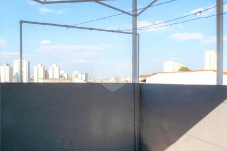 Imóvel para você investidor com 2 casas independentes a 500 metros do metrô São Lucas