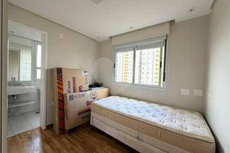 Apartamento à venda com 3 suítes em Vila Mariana, São Paulo, SP