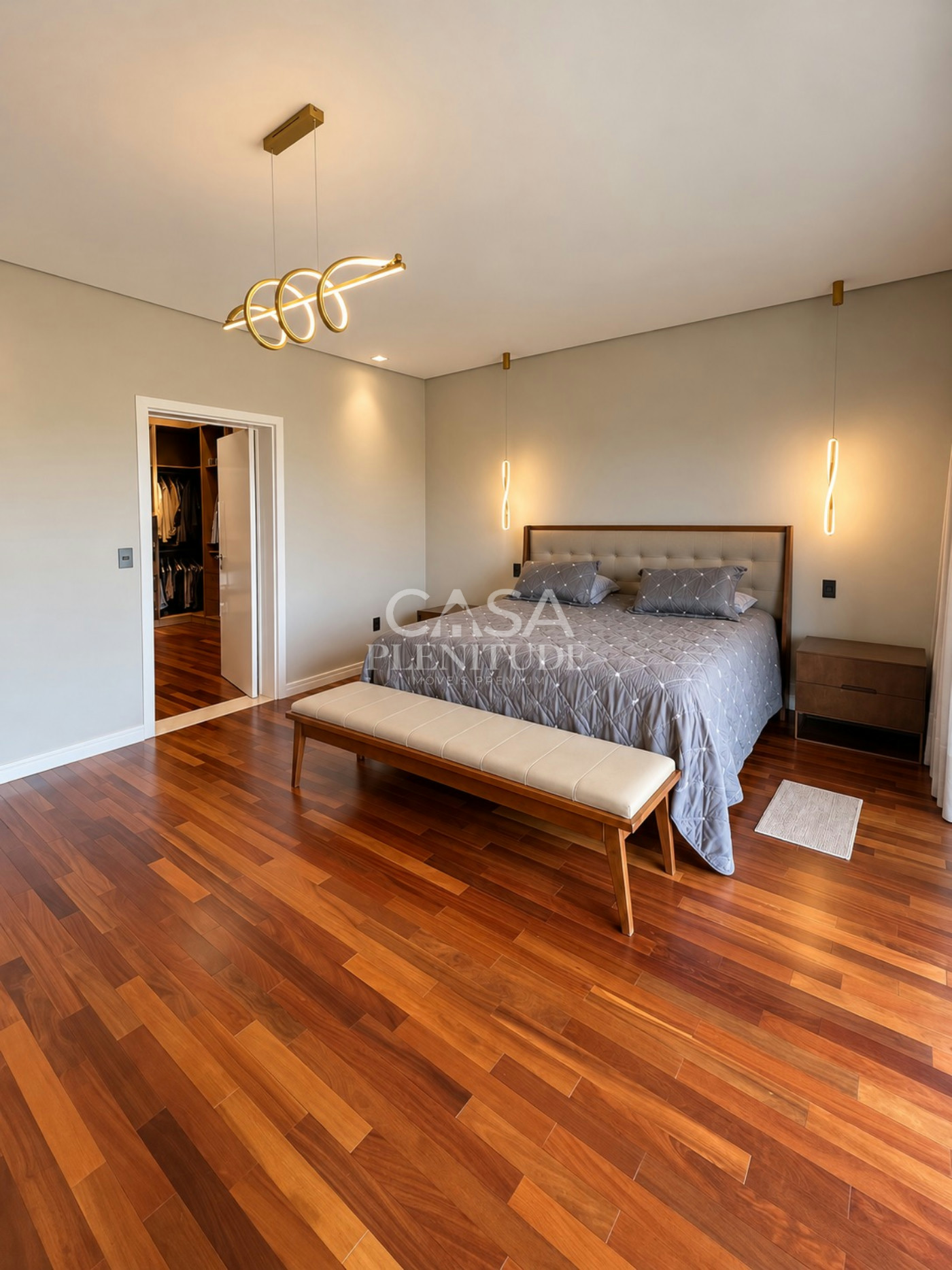 Casa nova no Saint Patrick com 926 m², 5 suítes, elevador e piscina aquecida, saúna em Sorocaba