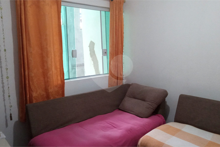 Sobrado com 3 Quartos e 3 banheiros à Venda, 160 m² por R$ 850.000 -Jardim Líbano, São Paulo - SP