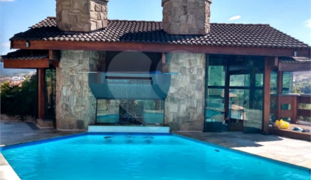 Casa à venda com 4 suítes no Centro, Bom Jesus dos Perdões, SP