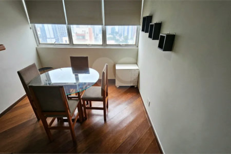 Cobertura Triplex com 90m² e 1 vaga de garagem na Vila Clementino