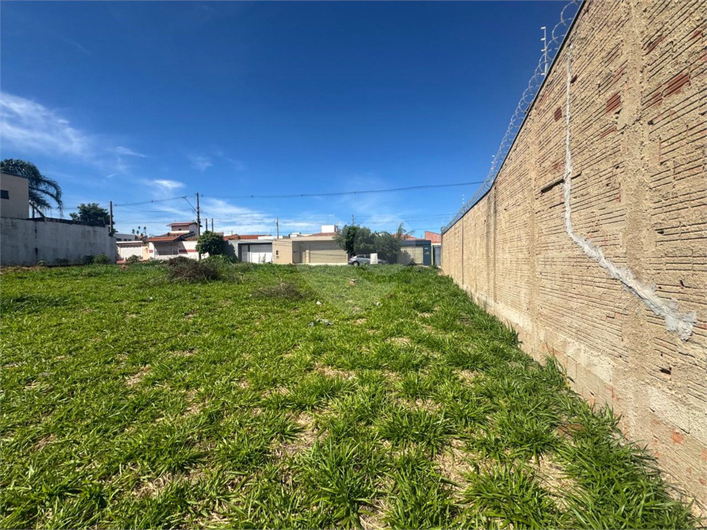 Terreno de 250m2, no Bairro Jardim Embaré, em São Carlos.