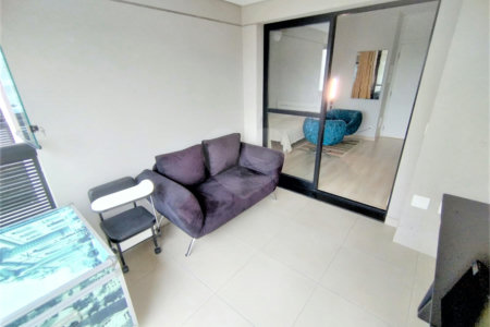Apartamento de 1 quarto - Vila Mariana - Varanda, - 1 vaga - Lazer e serviços no condomínio.