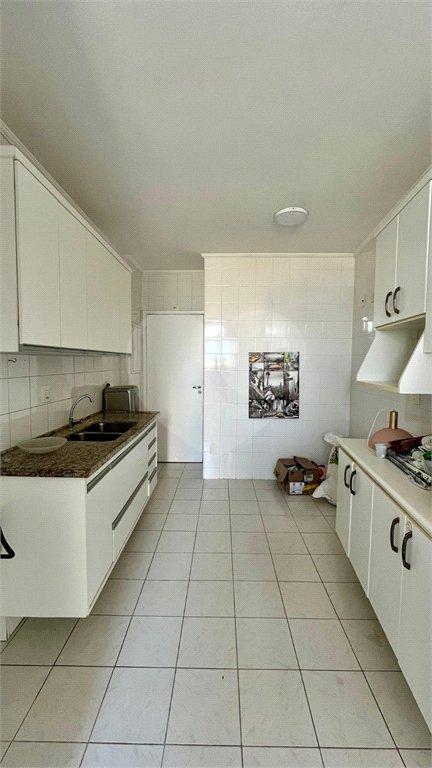 COBERTURA A VENDA COM 3 DORMITORIOS, 1 SUITE, 2 VAGAS, METRAGEM 210M², SÃO JOSÉ DOS CAMPOS/SP.