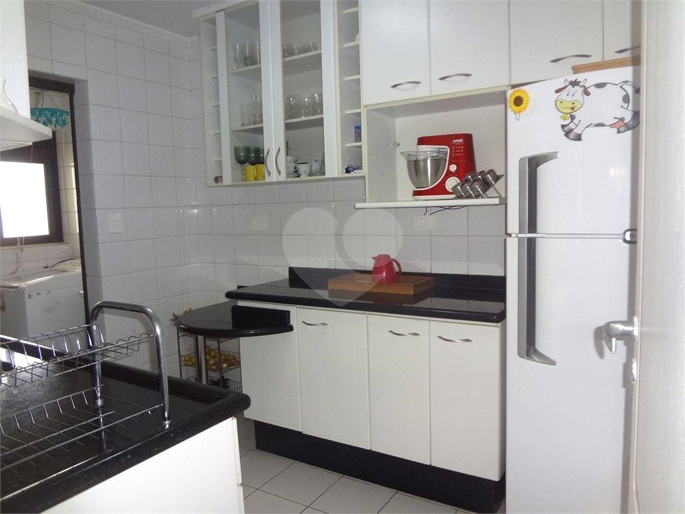 COBERTURA COM PISCINA E CHURRASQUEIRA NA CASA VERDE.