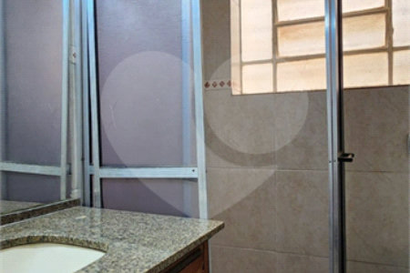 Casa térrea com duas edículas para venda - Saúde, SP.