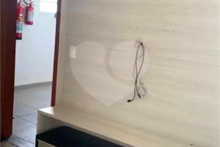 Apartamento no Condomínio Monte Logan.