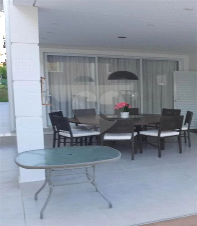 Casa à venda com 3 quartos, sendo 2 suítes, em Condomínio Residencial Terras do Oriente, Valinhos, SP