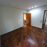 Sobrado no Damha I .