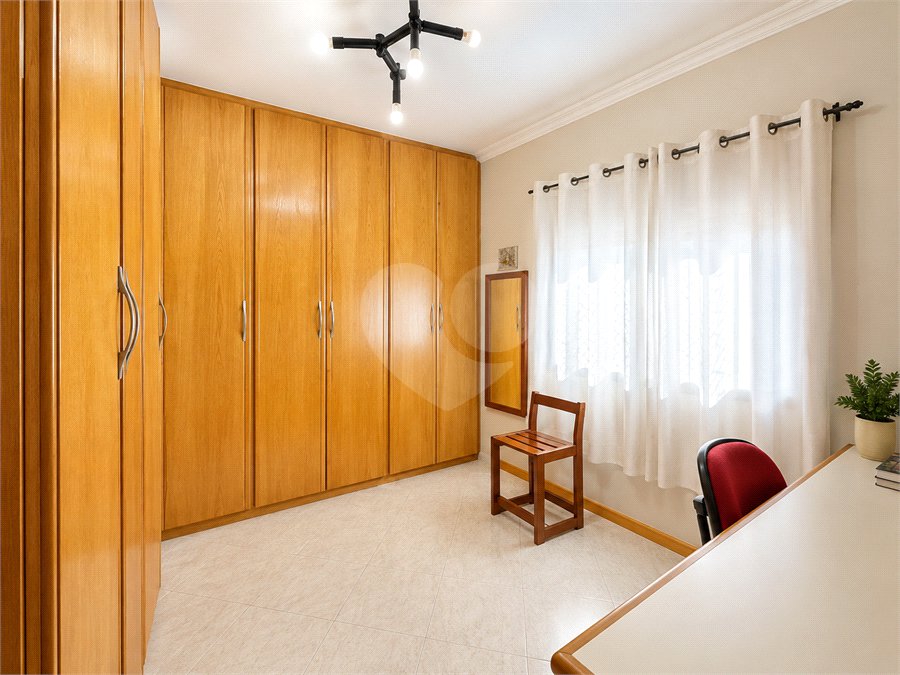Apartamento de 184 m² em andar alto com 4 dormitórios e 3 vagas em Perdizes