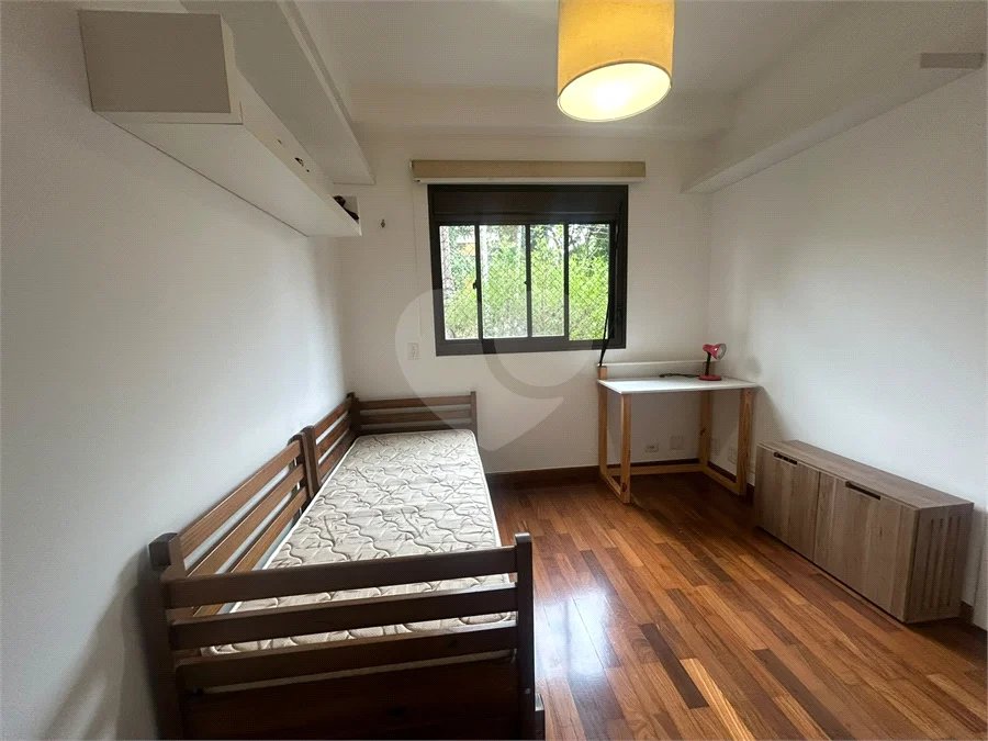 Apartamento Mobiliado no Alto da Boa Vista, com churrasqueira na varanda , 3 suítes e próximo ao Metro